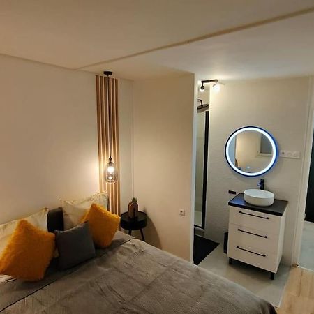 Joli Appartement Au Pied Du Tramway Bezons Buitenkant foto