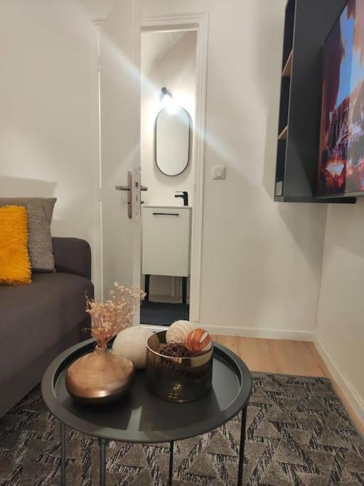 Joli Appartement Au Pied Du Tramway Bezons Buitenkant foto