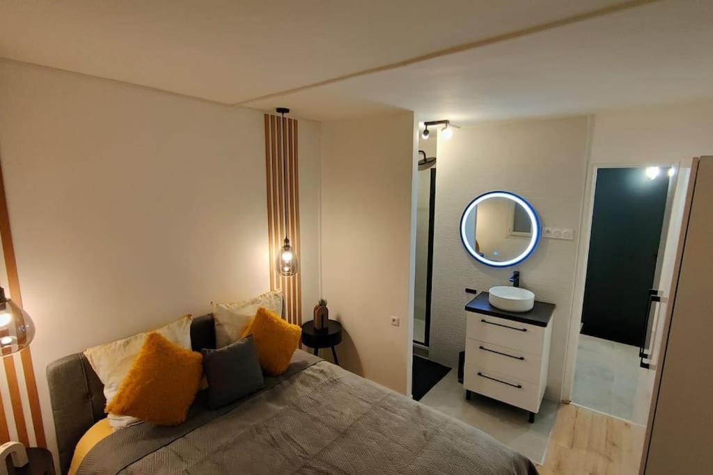 Joli Appartement Au Pied Du Tramway Bezons Buitenkant foto